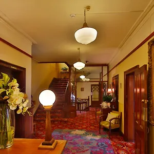 Astor Private Inn